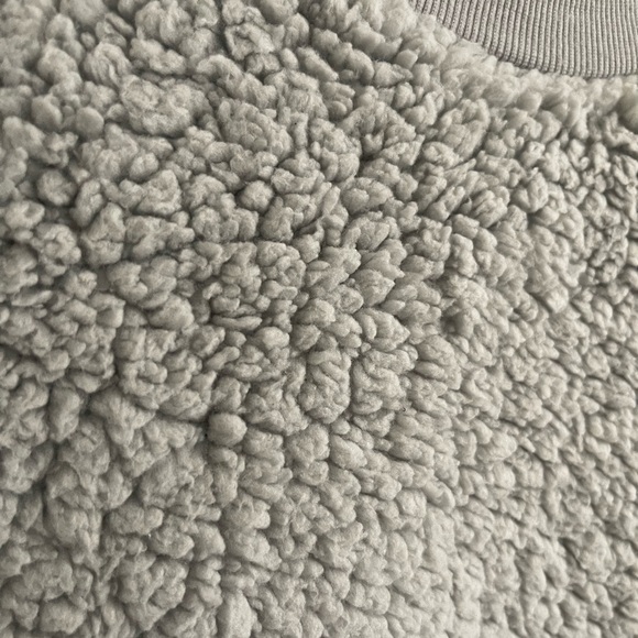 Socialite NWOT High Pile Fleece Sweatshirt Size Large - Picture 3 of 9